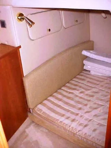 2003 Meridian 381 Sedan
