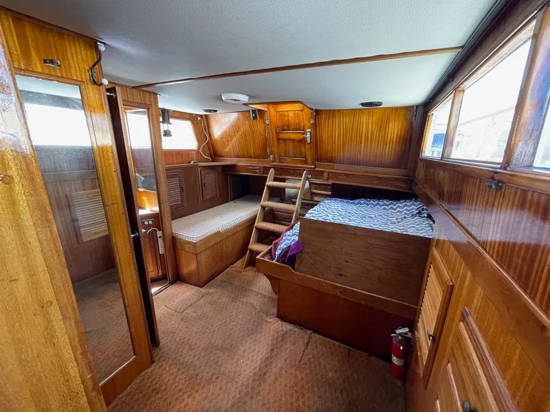 1975 Californian 38 LRC
