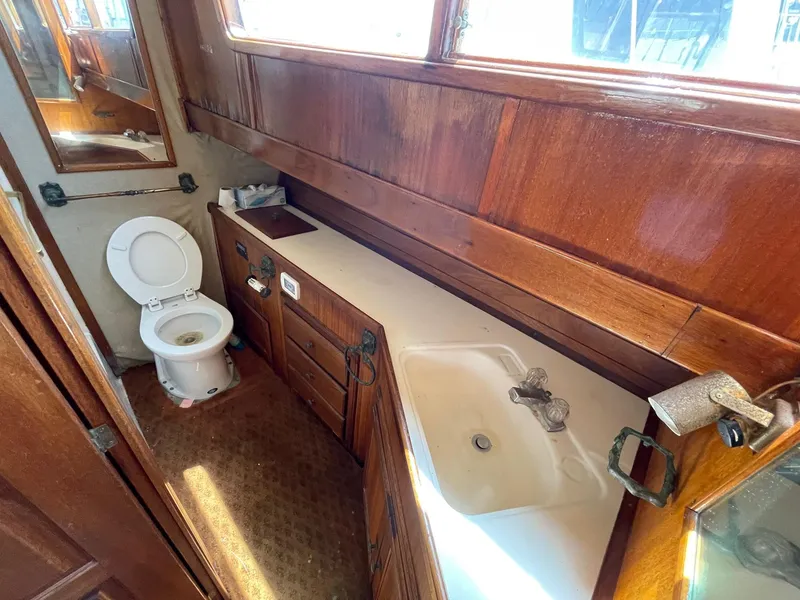 1975 Californian 38 LRC
