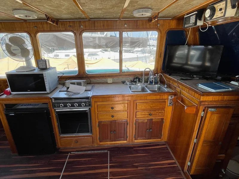 1975 Californian 38 LRC