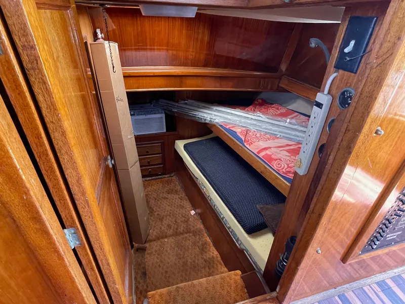 1975 Californian 38 LRC