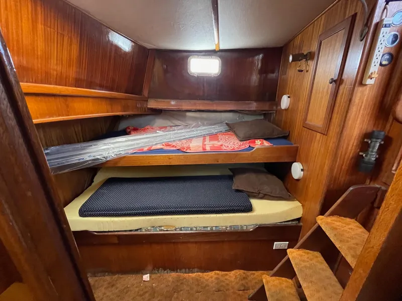 1975 Californian 38 LRC