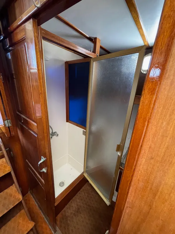 1975 Californian 38 LRC
