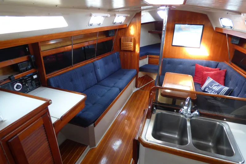1989 Catalina 34