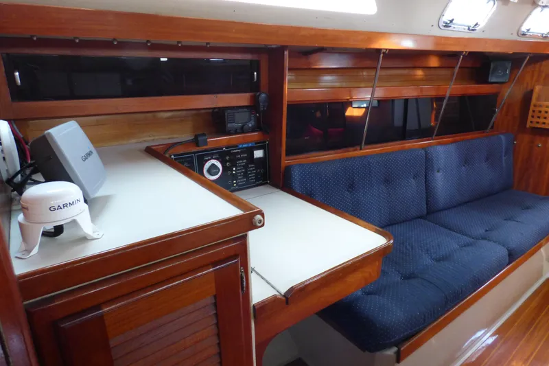 1989 Catalina 34