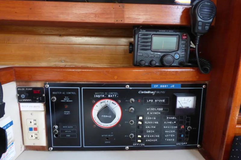 1989 Catalina 34