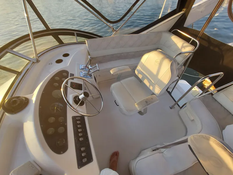 1996 Bayliner 3388 Command Bridge Motoryacht