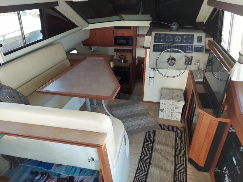 1996 Bayliner 3388 Command Bridge Motoryacht