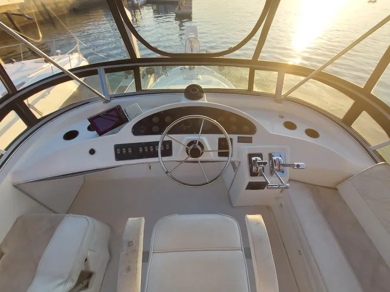 1996 Bayliner 3388 Command Bridge Motoryacht