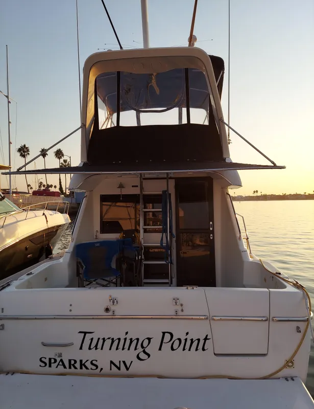 1996 Bayliner 3388 Command Bridge Motoryacht