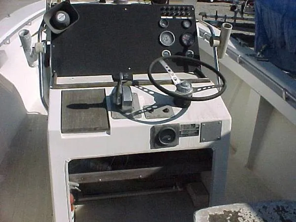 1978 SeaCraft center console