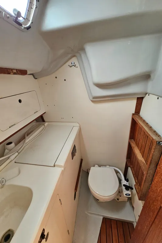 Interior of a 1988 Hunter Legend 35 yacht, bathroom view.
