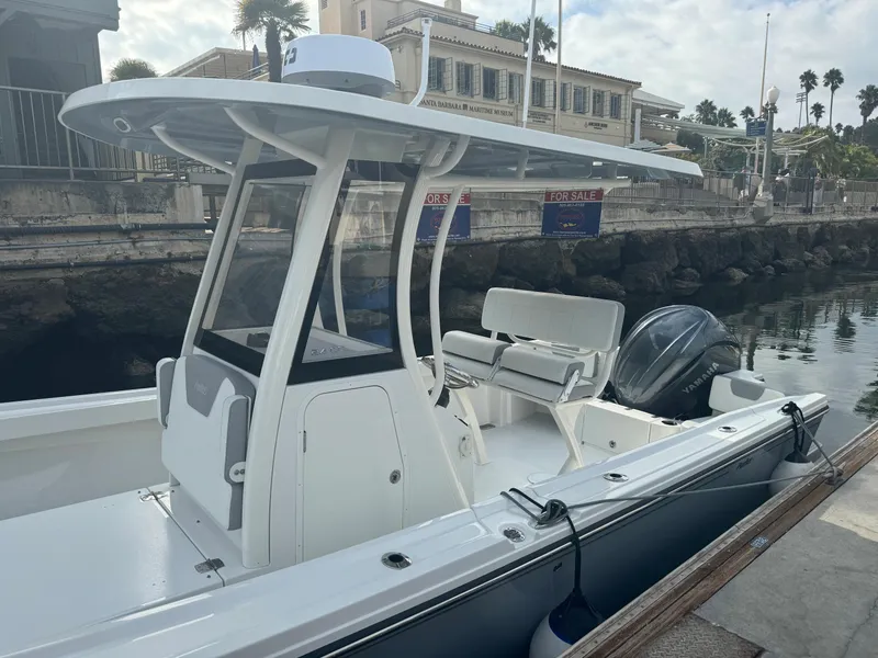 2022 Parker 2400 Center Console