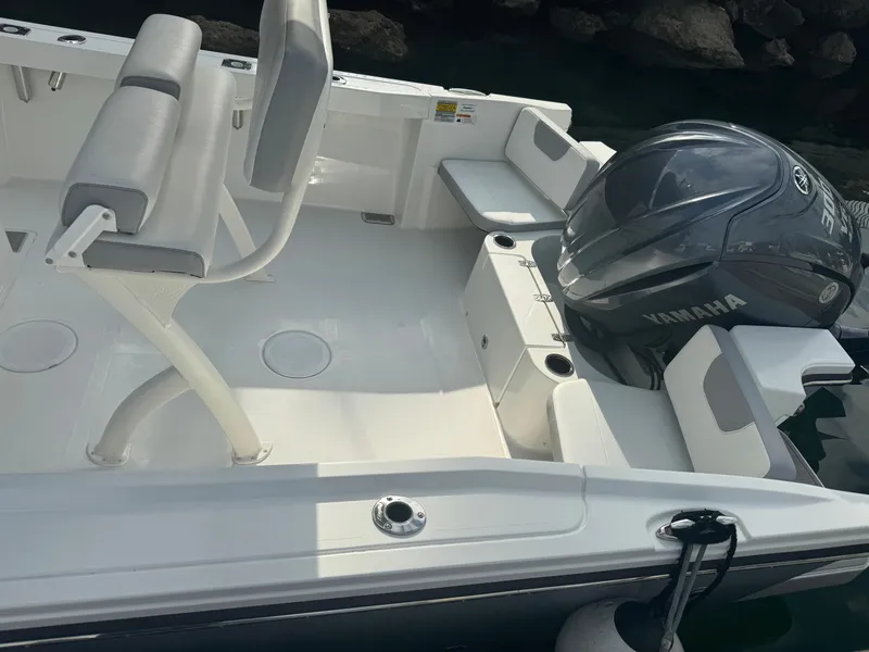 2022 Parker 2400 Center Console