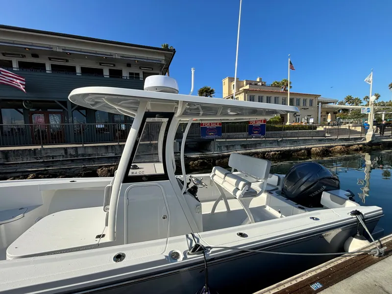 2022 Parker 2400 Center Console