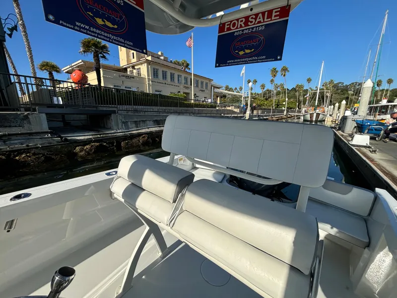 2022 Parker 2400 Center Console