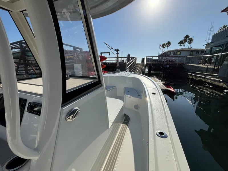 2022 Parker 2400 Center Console