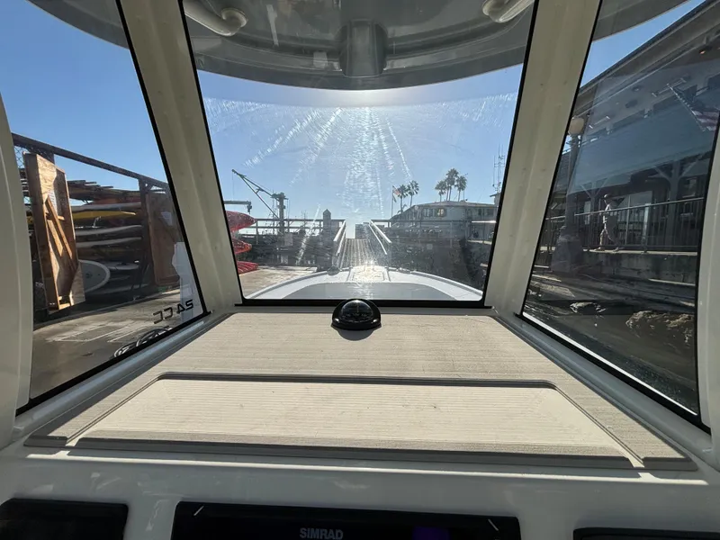 2022 Parker 2400 Center Console