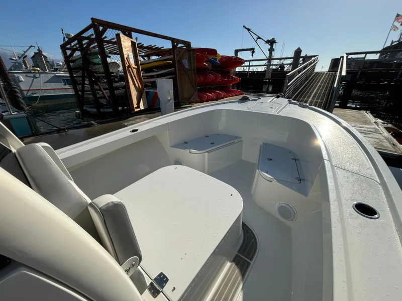 2022 Parker 2400 Center Console