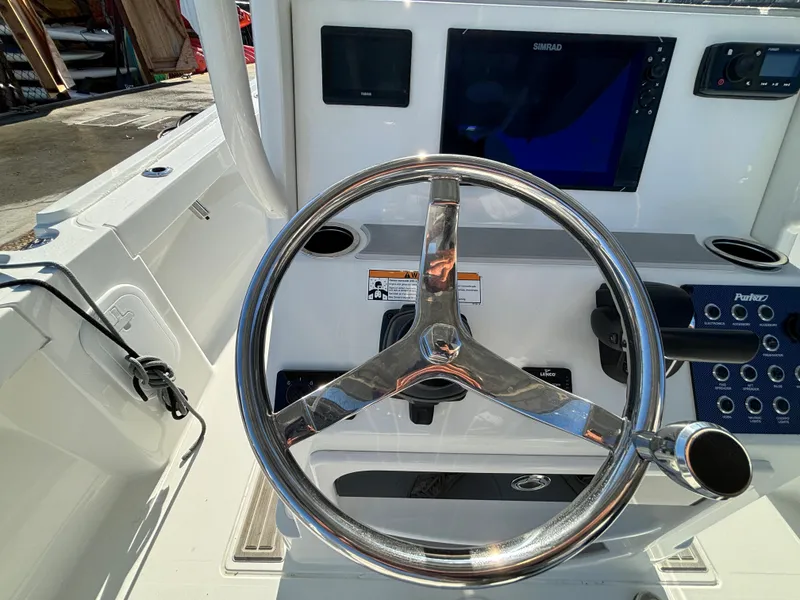 2022 Parker 2400 Center Console
