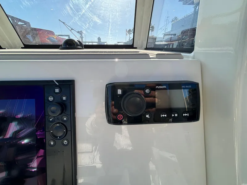 2022 Parker 2400 Center Console