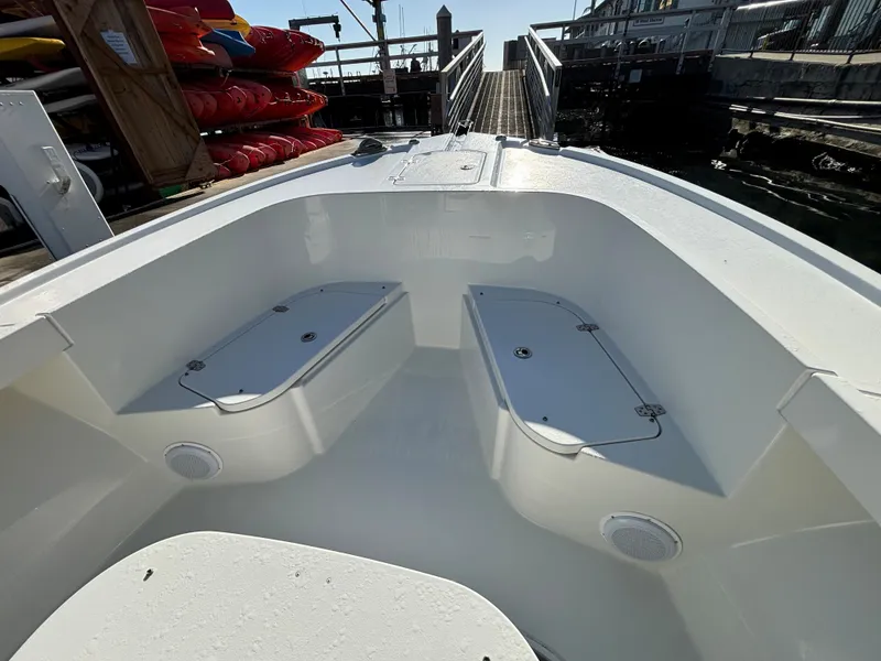 2022 Parker 2400 Center Console