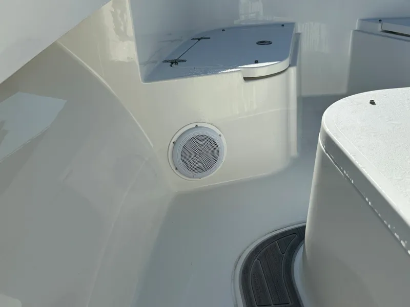 2022 Parker 2400 Center Console