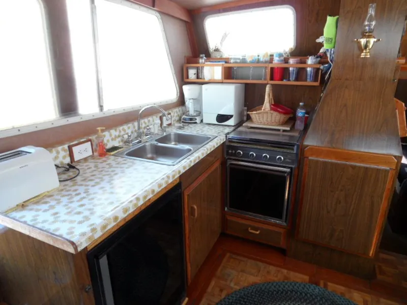 1976 Rawson Trawler