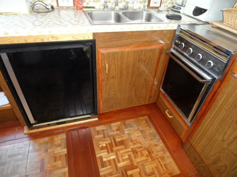 1976 Rawson Trawler