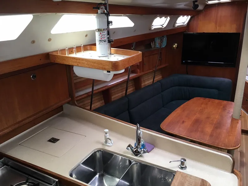 1998 Catalina 380