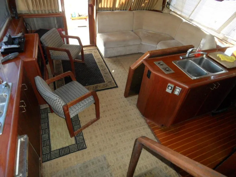 1990 Bayliner 4588 Pilothouse