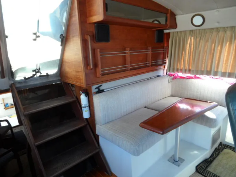 1990 Bayliner 4588 Pilothouse