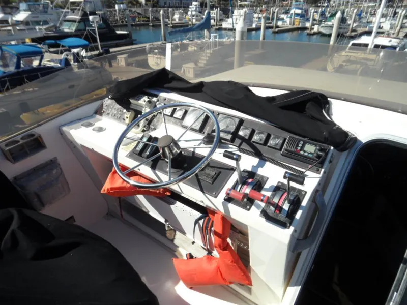 1990 Bayliner 4588 Pilothouse