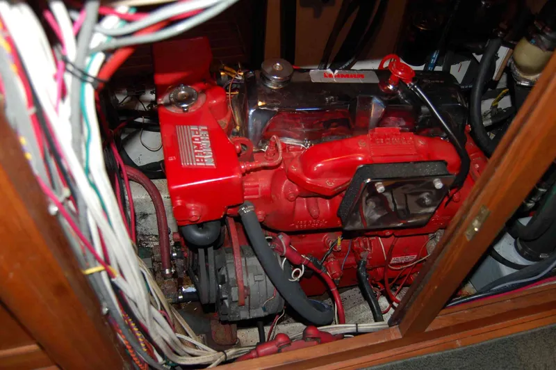 Engine Nav Station Access