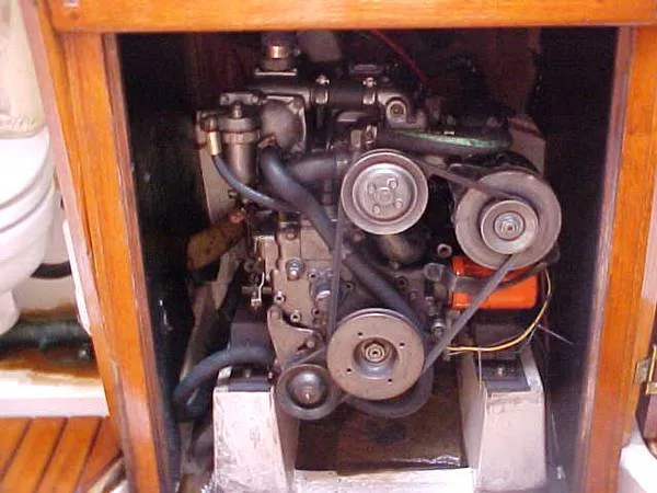 1985 Hunter 28.5 Sloop