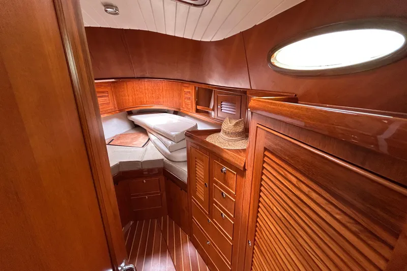 Fwd Cabin 2