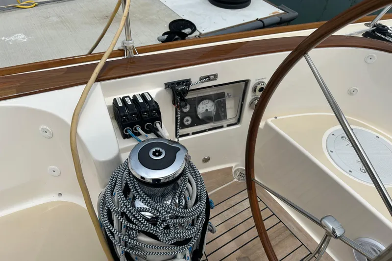 Harken 46 Power Winch 2
