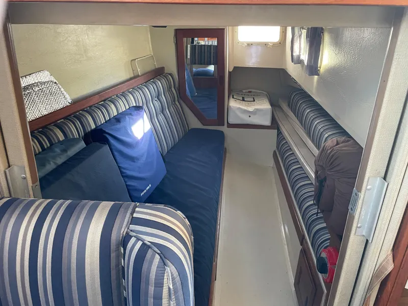 1985 Catalina 36 ft. Sloop