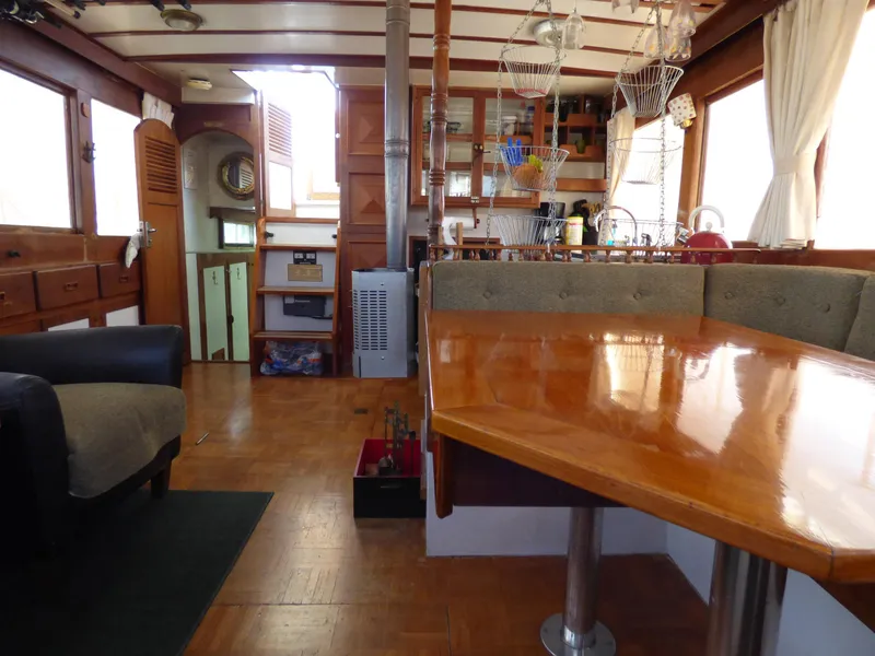 1982 Roughwater 41