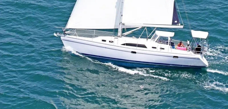 2012 Catalina 385