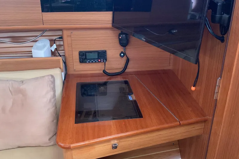2012 Catalina 385