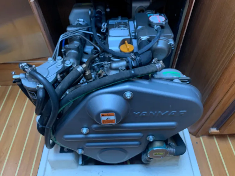 2012 Catalina 385