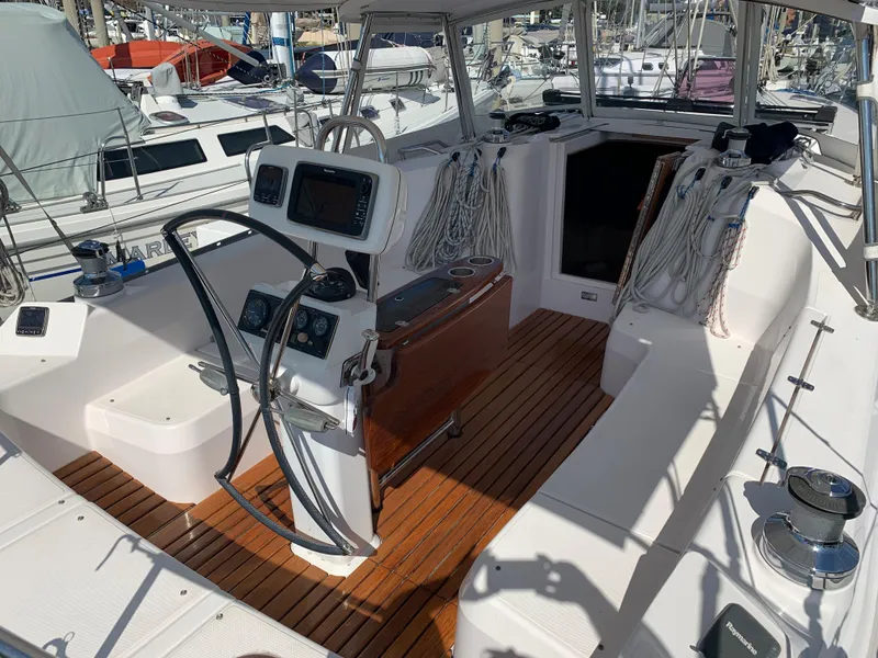 2012 Catalina 385