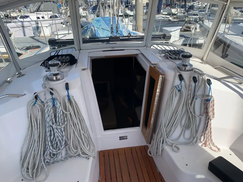 2012 Catalina 385