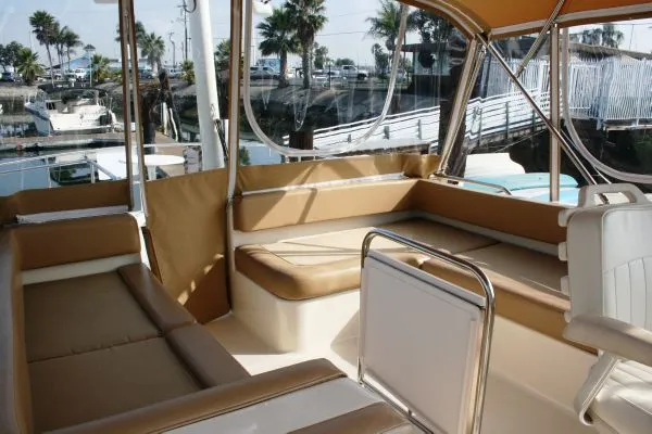 Flybridge seating