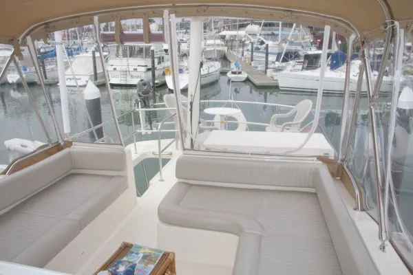 2004 Mainship 400 Trawler