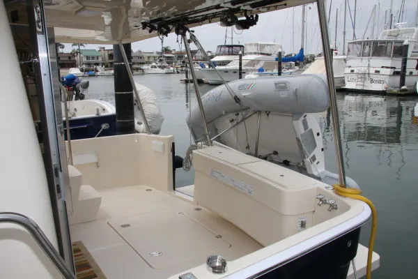 2004 Mainship 400 Trawler