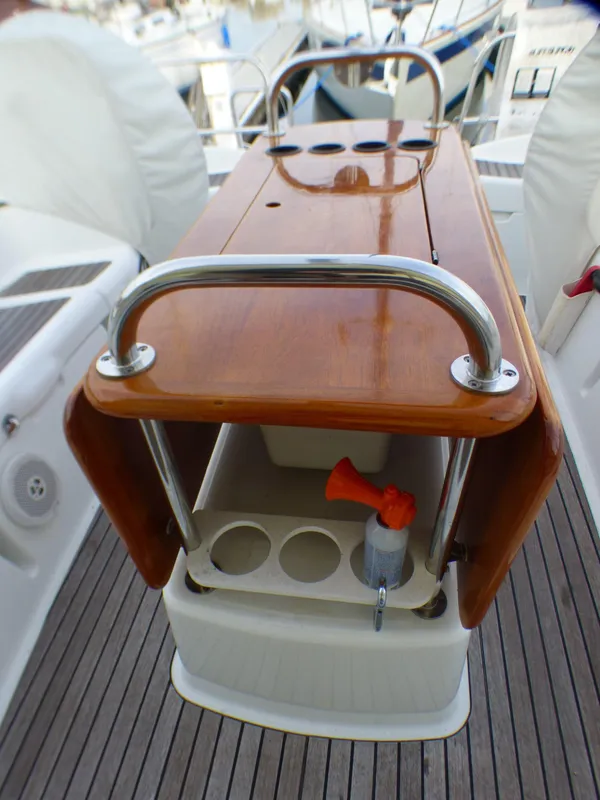 2011 Jeanneau 42 DS
