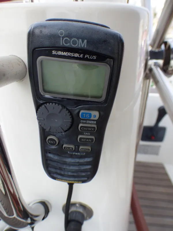 2011 Jeanneau 42 DS