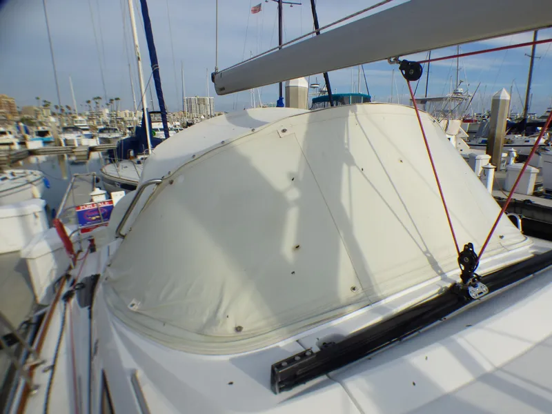 2011 Jeanneau 42 DS